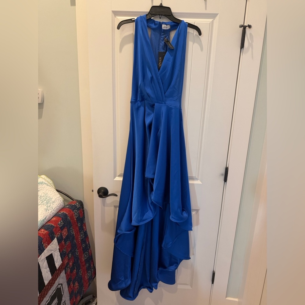 Mooyius Elegant Blue V-Neck Ruffled Evening Dress